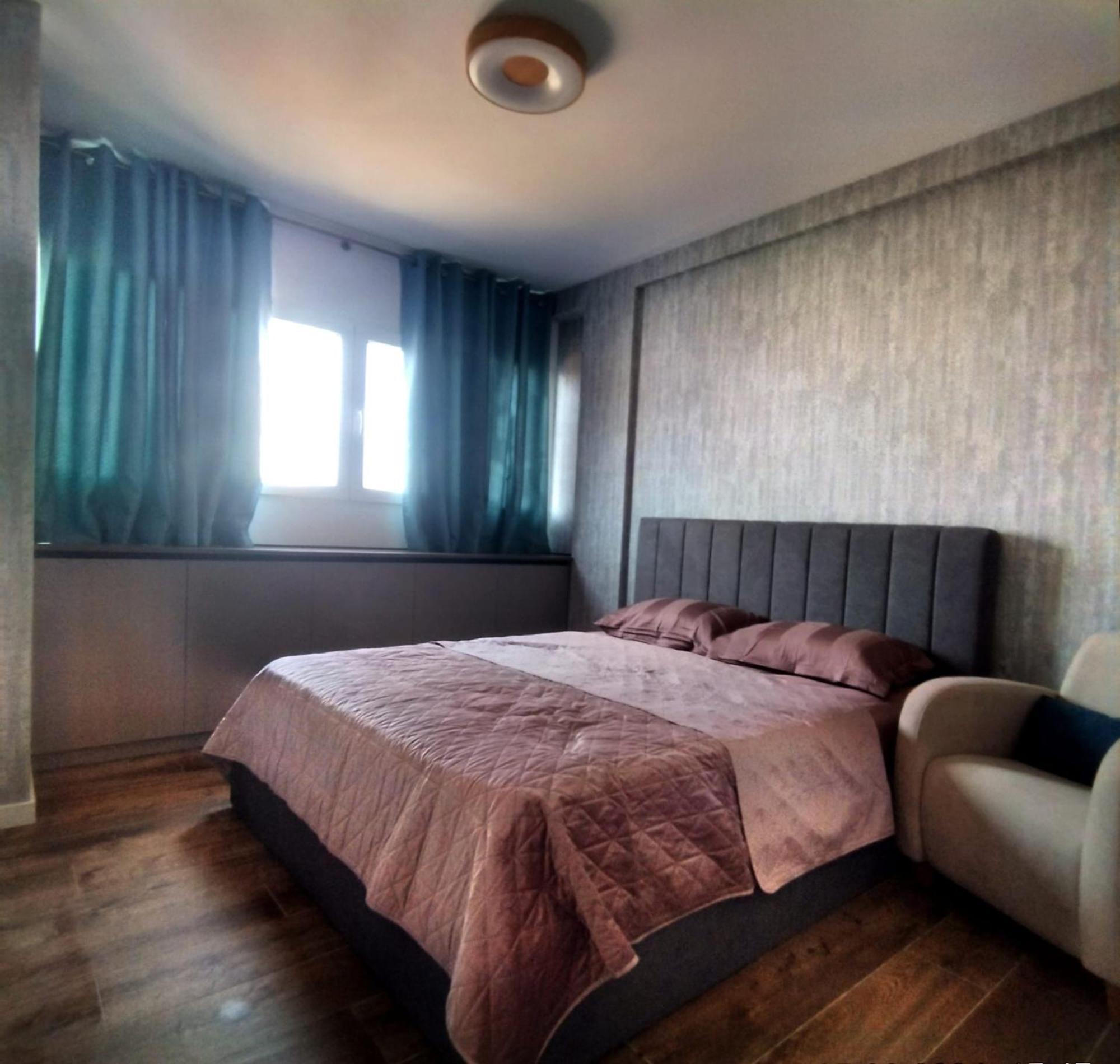 Emerald Apartment อาลิกันเต ภายนอก รูปภาพ